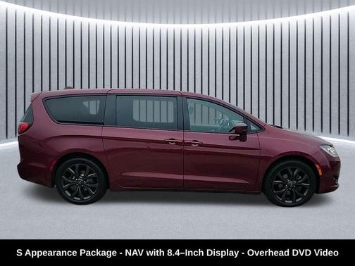 2018 Chrysler Pacifica Touring Plus