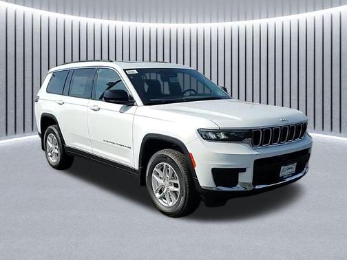 Bright White Clearcoat 2025 Jeep Grand Cherokee L Laredo