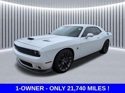 White Knuckle Clearcoat 2022 Dodge Challenger R/T Scat Pack