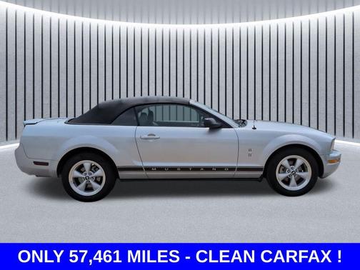 Satin Silver Clearcoat Metallic 2007 Ford Mustang Deluxe