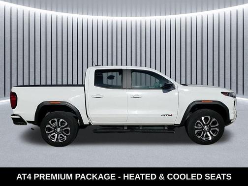 2023 GMC Canyon AT4
