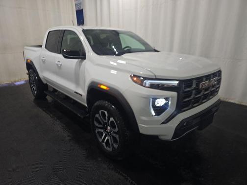 2023 GMC Canyon AT4