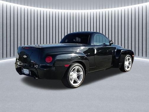 2004 Chevrolet SSR Base