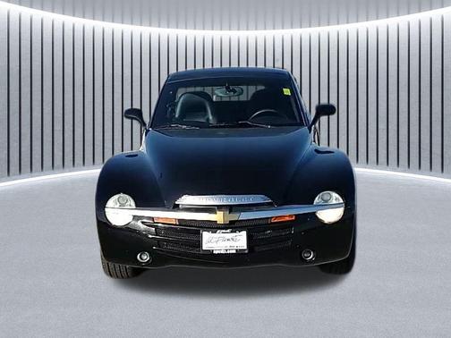 2004 Chevrolet SSR Base