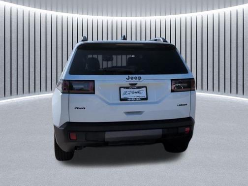Bright White Clearcoat 2026 Jeep Cherokee Laredo 4x4