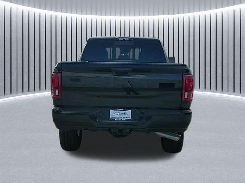 2025 RAM 2500 Big Horn Crew Cab 4x4 6'4' Box