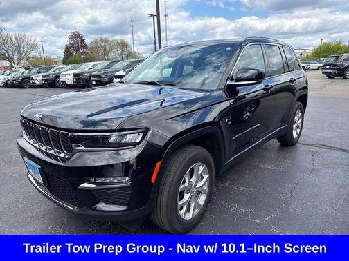 Diamond Black Crystal Pearlcoat 2023 Jeep Grand Cherokee Limited
