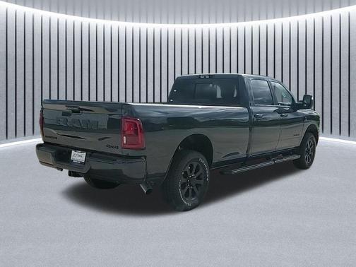 2025 RAM 2500 Laramie Crew Cab 4x4 8' Box