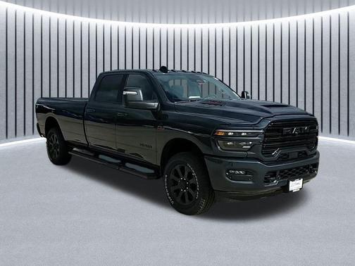 2025 RAM 2500 Laramie Crew Cab 4x4 8' Box