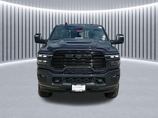 2025 RAM 2500 Laramie Crew Cab 4x4 8' Box