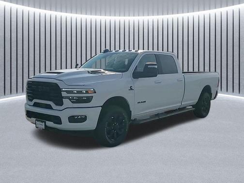 2025 RAM 2500 Laramie Crew Cab 4x4 8' Box