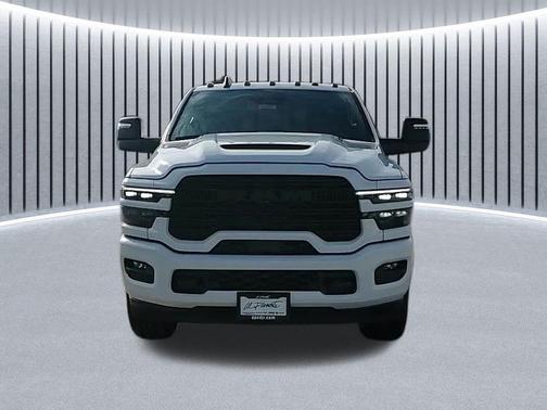 2025 RAM 2500 Laramie Crew Cab 4x4 8' Box