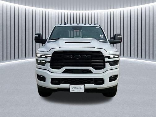 2025 RAM 2500 Laramie Crew Cab 4x4 8' Box
