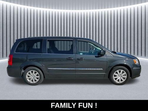 2012 Chrysler Town & Country Touring