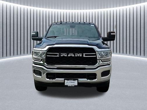 2024 RAM 2500 Tradesman Crew Cab 4x4 6'4' Box