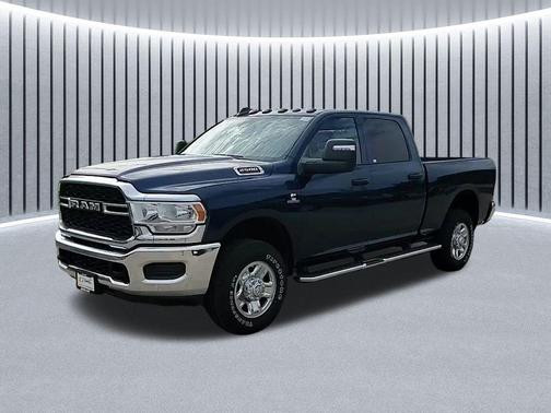 2024 RAM 2500 Tradesman Crew Cab 4x4 6'4' Box