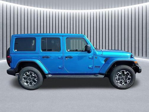 2025 Jeep Wrangler 4-Door Sahara 4x4