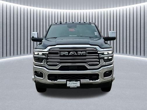 2025 RAM 3500 Laramie Crew Cab 4x4 8' Box