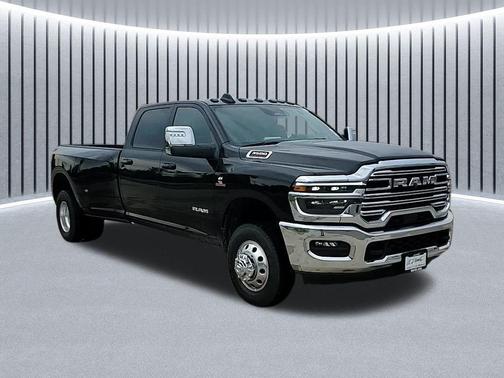 2025 RAM 3500 Laramie Crew Cab 4x4 8' Box