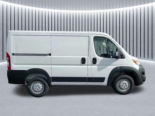 2025 RAM ProMaster 1500 Low Roof