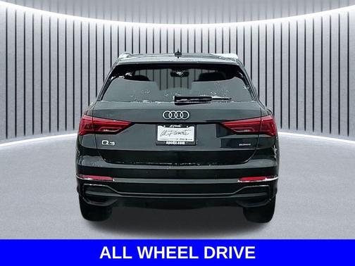 2024 Audi Q3 Premium 45 TFSI S line quattro Tiptronic