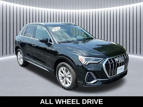 2024 Audi Q3 Premium 45 TFSI S line quattro Tiptronic