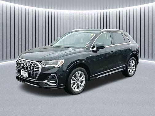 2024 Audi Q3 Premium 45 TFSI S line quattro Tiptronic