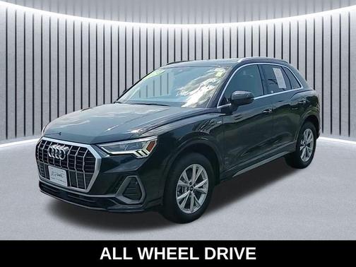 2024 Audi Q3 Premium 45 TFSI S line quattro Tiptronic