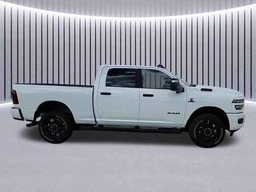 2025 RAM 2500 Big Horn Crew Cab 4x4 6'4' Box