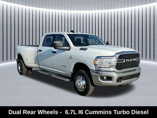 2024 RAM 3500 Big Horn Crew Cab 4x4 8' Box