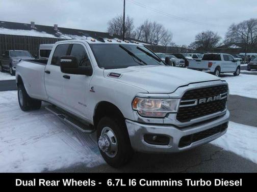 2024 RAM 3500 Big Horn Crew Cab 4x4 8' Box