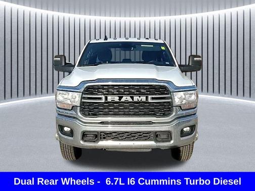 2024 RAM 3500 Big Horn Crew Cab 4x4 8' Box