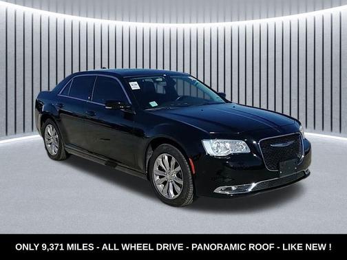 2021 Chrysler 300 Touring