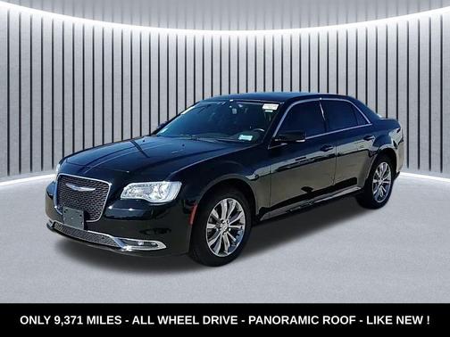 2021 Chrysler 300 Touring