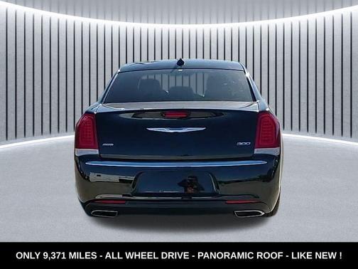 2021 Chrysler 300 Touring