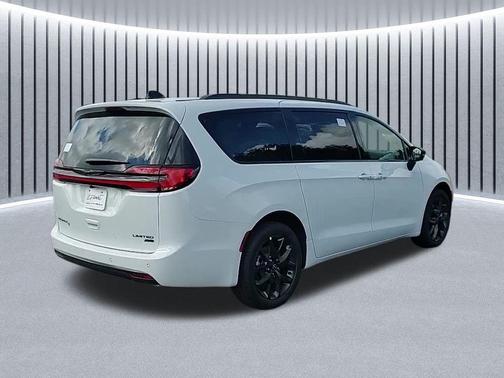 2026 Chrysler Pacifica Limited