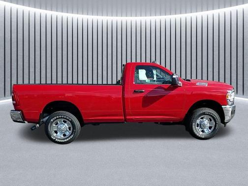 2024 RAM 2500 Tradesman Regular Cab 4x4 8' Box