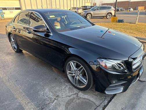 2017 Mercedes-Benz E-Class 4MATIC