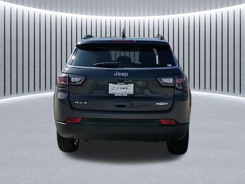 2024 Jeep Compass Latitude Lux