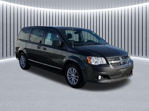 2020 Dodge Grand Caravan SE