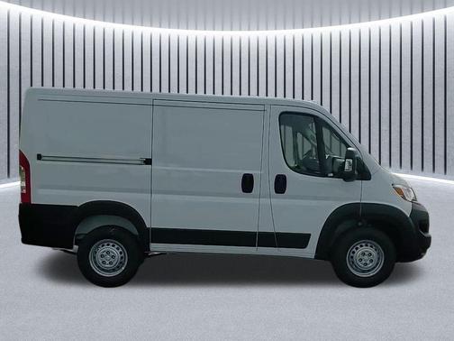 2025 RAM ProMaster 1500 Low Roof