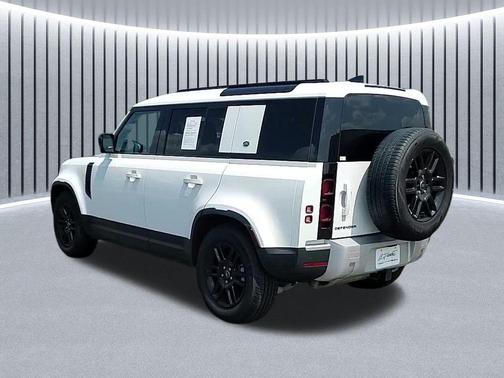 2024 Land Rover Defender 110 P300