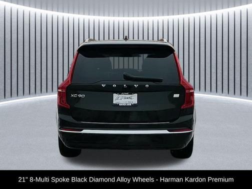 2024 Volvo XC90 Recharge Plug-In Hybrid T8 Plus Bright Theme 7-Seater