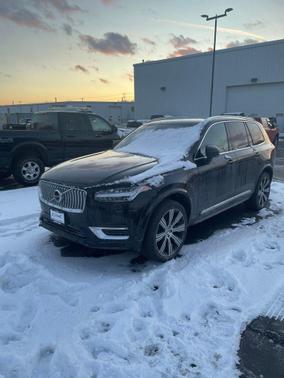 2024 Volvo XC90 Recharge Plug-In Hybrid T8 Plus Bright Theme 7-Seater