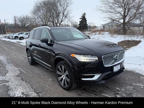 2024 Volvo XC90 Recharge Plug-In Hybrid T8 Plus Bright Theme 7-Seater