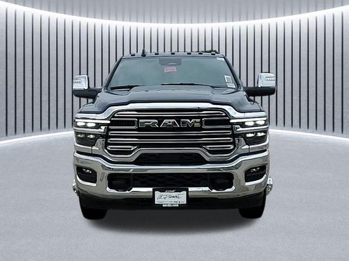 2025 RAM 3500 Laramie Crew Cab 4x4 8' Box