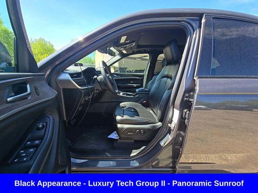 Baltic Gray Metallic Clearcoat 2024 Jeep Grand Cherokee Limited