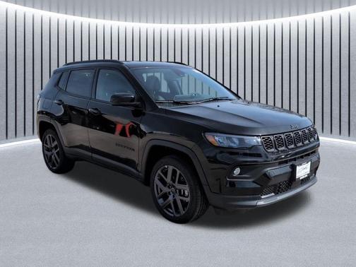 Diamond Black 2026 Jeep Compass Latitude