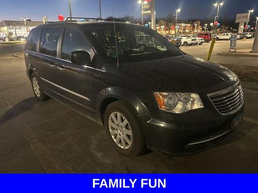 2015 Chrysler Town & Country Touring