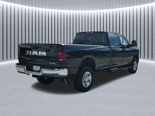 2025 RAM 2500 Tradesman Crew Cab 4x4 8' Box